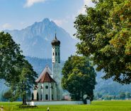 eine Reise konnte er allerdings nicht beenden, denn noch vor Wien wurde er aufgrund seiner merkwürdigen Kleidung und Sprache für einen Spion gehalten, gemartert und aufgehängt.  • © alpintreff.de - Christian Schön